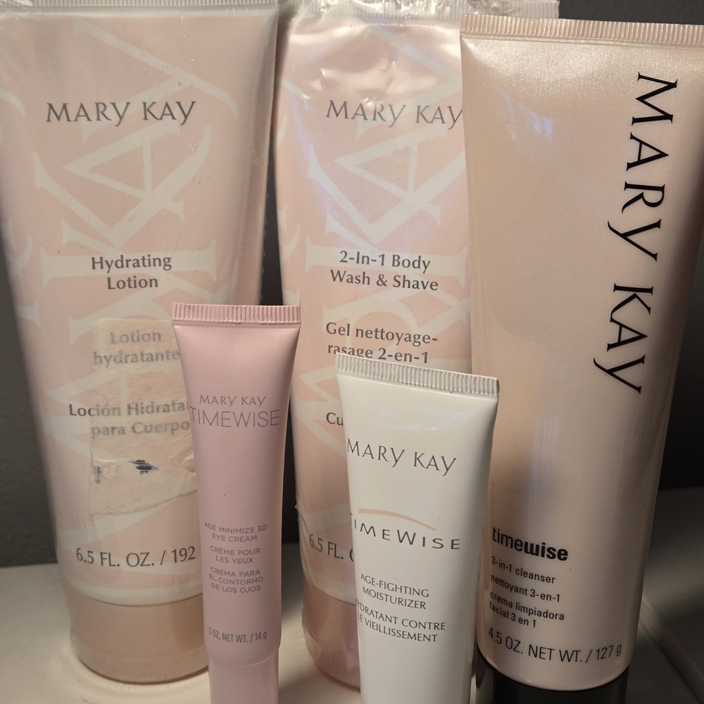 New Mary Kay Skincare Set